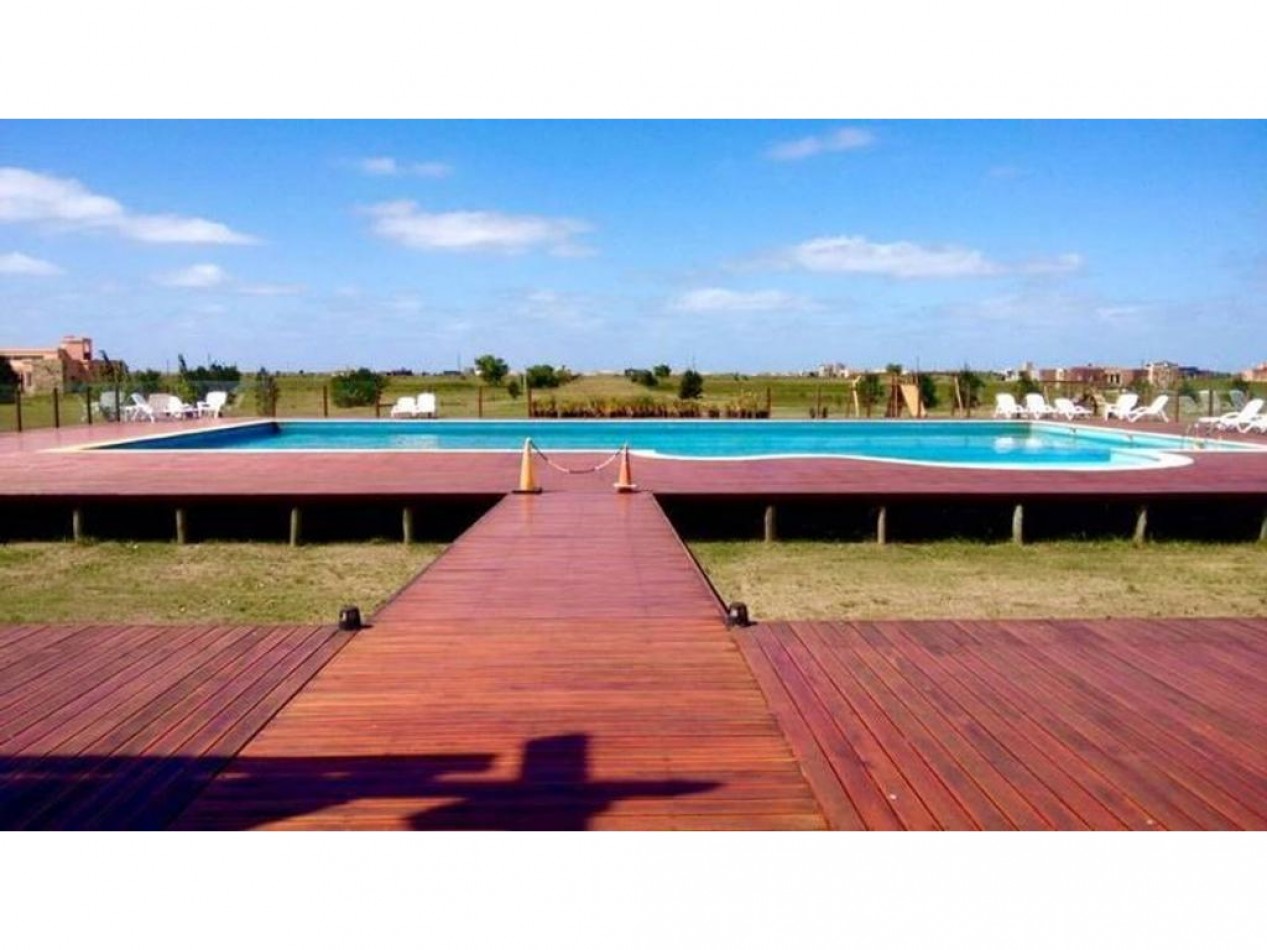 LOTE MULTIFAMILIAR. COUNTRY CON SALIDA DIRECTA AL MAR!!! PERMUTO.