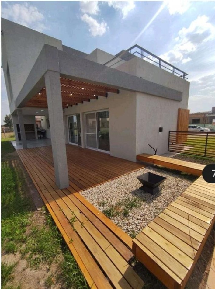 EXCELENTE VIVIENDA MINIMALISTA EN CLUB DE CAMPO HORIZONTES AL SUR