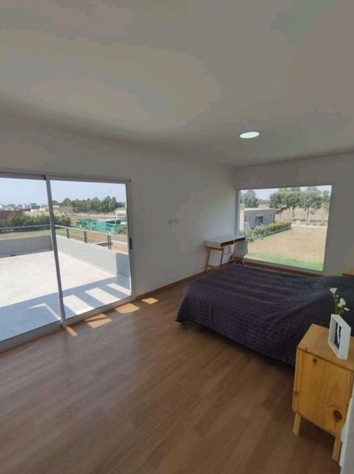 EXCELENTE VIVIENDA MINIMALISTA EN CLUB DE CAMPO HORIZONTES AL SUR