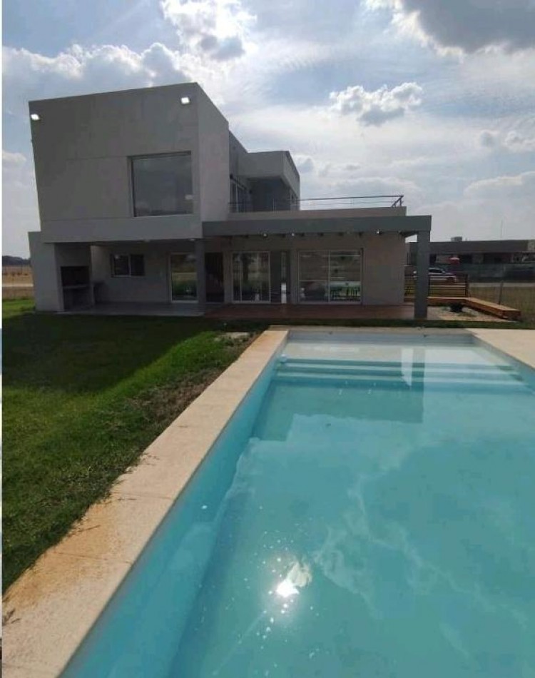 EXCELENTE VIVIENDA MINIMALISTA EN CLUB DE CAMPO HORIZONTES AL SUR